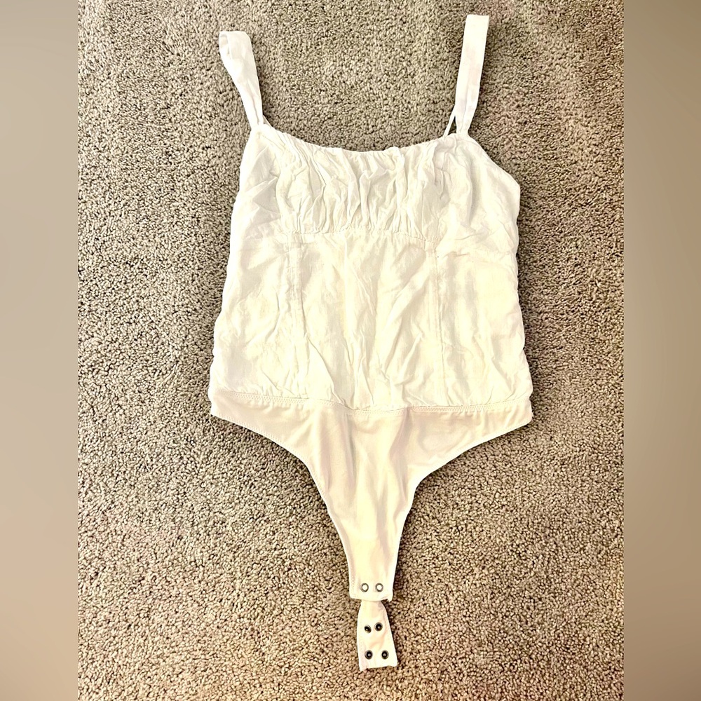 White Abercrombie & Fitch bodysuit Size M